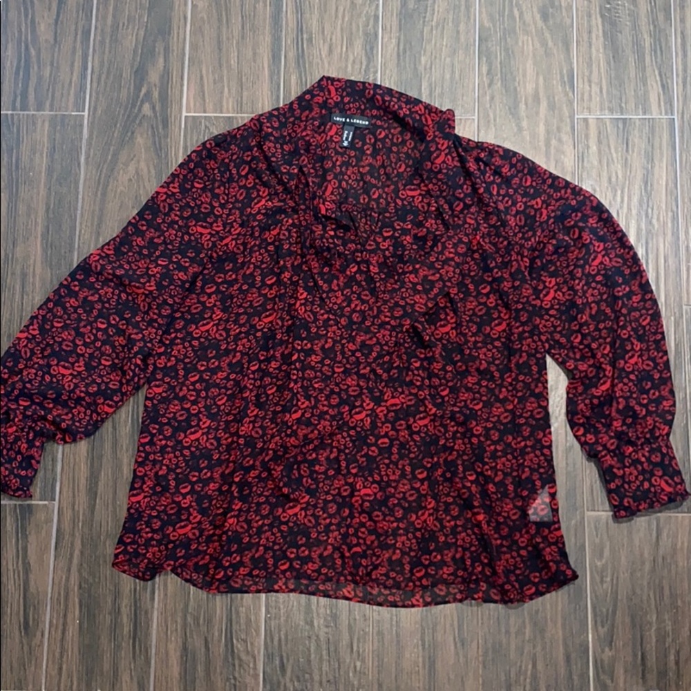 COPY - Love and Legend kiss sheer long sleeve blouse